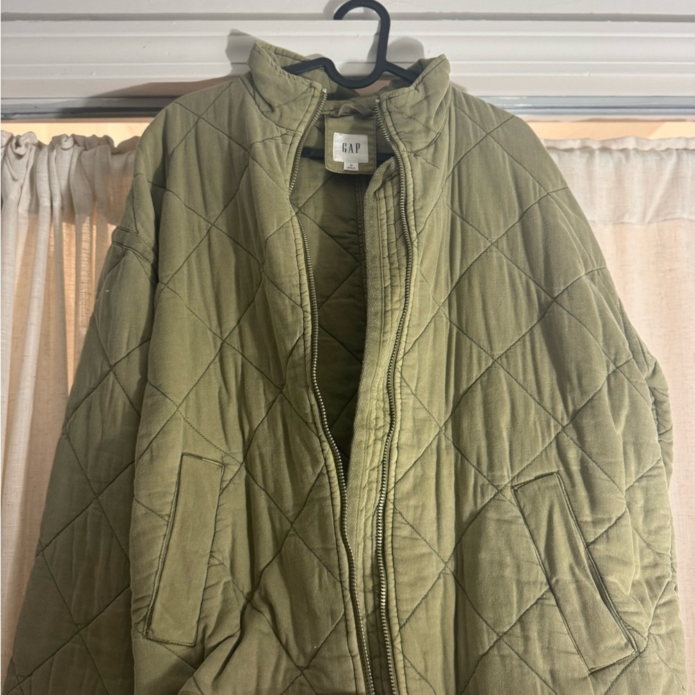 GAP Khaki Quilted Jacket